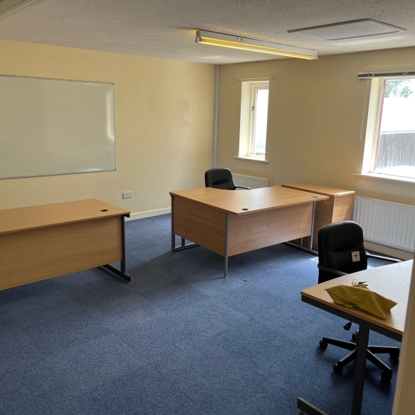 Coppi Industrial Estate Serviced Office E27